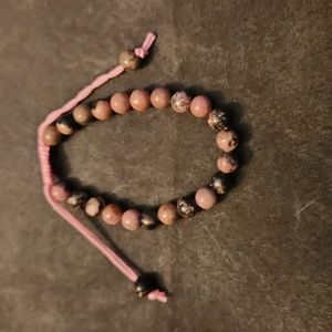 Anaya Agate adjustable bracket